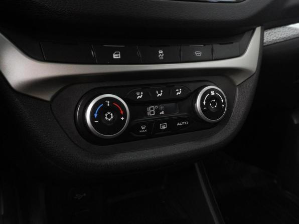 Lada (ВАЗ) Vesta I с пробегом 2018 года, цена 1 045 000 рублей, 134623 км, седан, Автокод Объявления