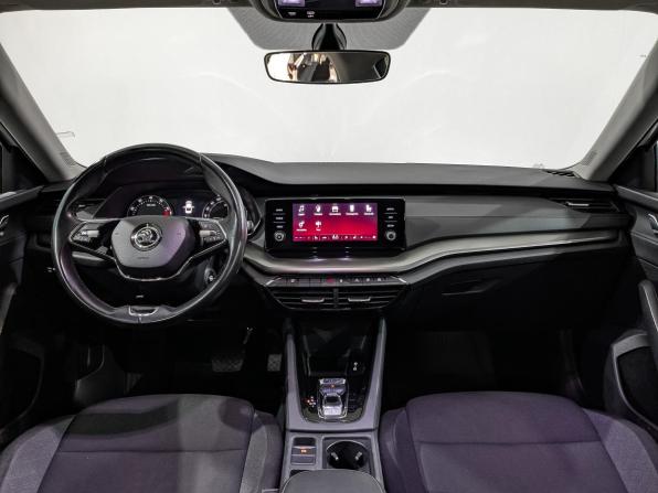 Skoda Octavia IV (A8) с пробегом 2021 года, цена 1 900 000 рублей, 167210 км, лифтбек, Автокод Объявления