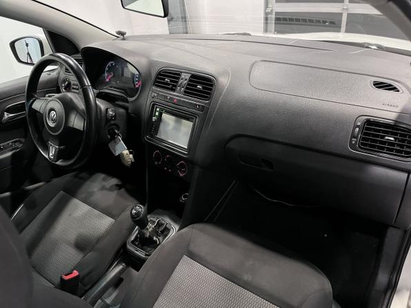 Volkswagen Polo V с пробегом 2012 года, цена 410 000 рублей, 184277 км, седан, Автокод Объявления