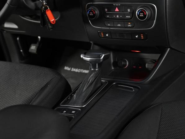 Kia Sorento II Рестайлинг с пробегом 2013 года, цена 1 399 000 рублей, 215000 км, внедорожник, Автокод Объявления