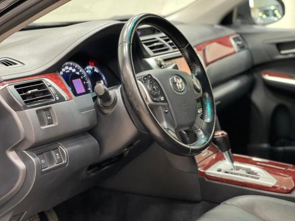 Toyota Camry VII (XV50) с пробегом 2014 года, цена 1 830 000 рублей, 176000 км, седан, Автокод Объявления