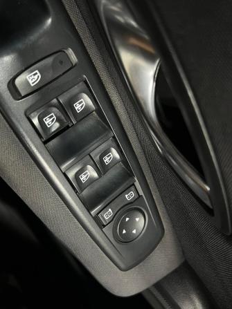 Renault Megane III с пробегом 2010 года, цена 650 000 рублей, 204688 км, хэтчбек, Автокод Объявления