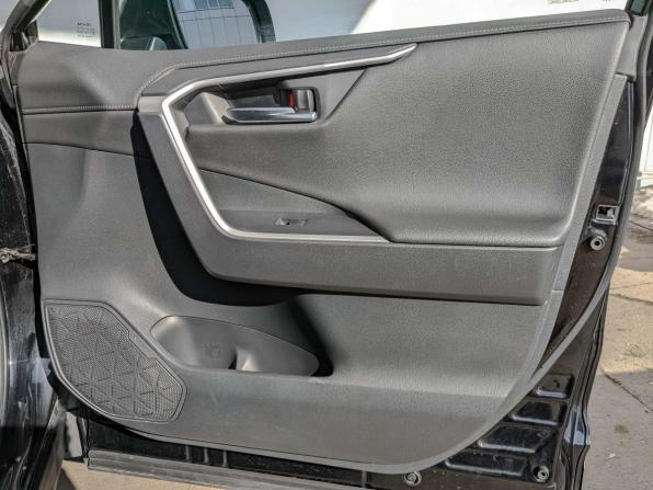 Toyota RAV4 V (XA50) с пробегом 2021 года, цена 3 795 000 рублей, 87087 км, внедорожник, Автокод Объявления