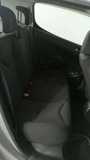 Peugeot 308 I Москва  - изображение 18