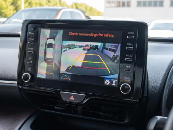 Toyota Yaris Cross I с пробегом 2021 года, цена 2 230 000 рублей, 20881 км, внедорожник, Автокод Объявления
