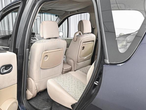 Renault Scenic II Рестайлинг с пробегом 2008 года, цена 599 000 рублей, 285885 км, компактвэн, Автокод Объявления