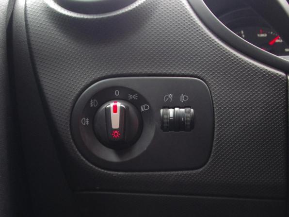 SEAT Leon II Рестайлинг с пробегом 2011 года, цена 1 069 000 рублей, 79872 км, хэтчбек, Автокод Объявления