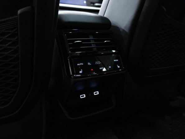 Geely Monjaro I с пробегом 2024 года, цена 3 560 000 рублей, 7538 км, внедорожник, Автокод Объявления