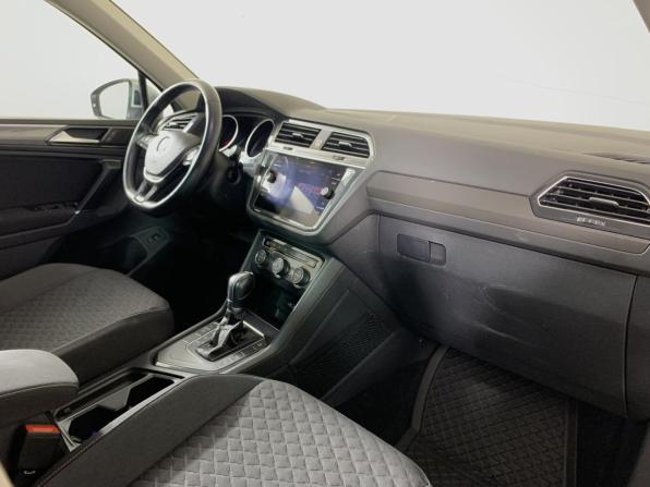 Volkswagen Tiguan II с пробегом 2018 года, цена 1 995 000 рублей, 112726 км, внедорожник, Автокод Объявления