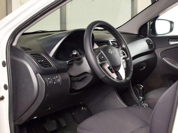 Hyundai Solaris I Рестайлинг с пробегом 2014 года, цена 949 995 рублей, 230306 км, седан, Автокод Объявления