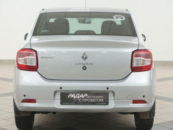 Renault Logan II Рестайлинг с пробегом 2018 года, цена 742 000 рублей, 132000 км, седан, Автокод Объявления