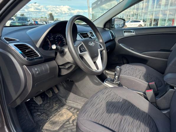 Hyundai Solaris I Рестайлинг с пробегом 2016 года, цена 849 000 рублей, 200338 км, хэтчбек, Автокод Объявления