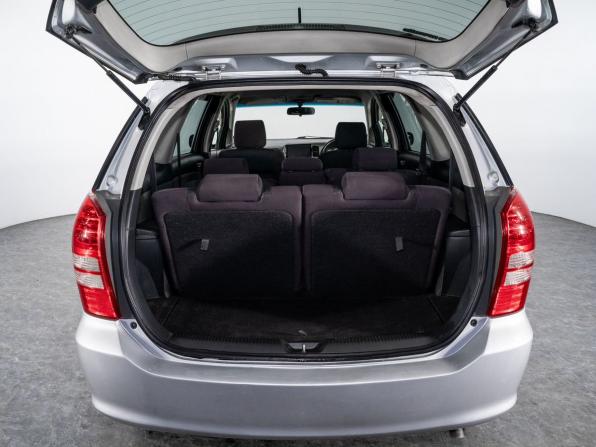 Toyota Wish I с пробегом 2004 года, цена 715 000 рублей, 199793 км, компактвэн, Автокод Объявления