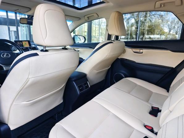 Lexus NX I с пробегом 2016 года, цена 2 930 000 рублей, 99482 км, внедорожник, Автокод Объявления