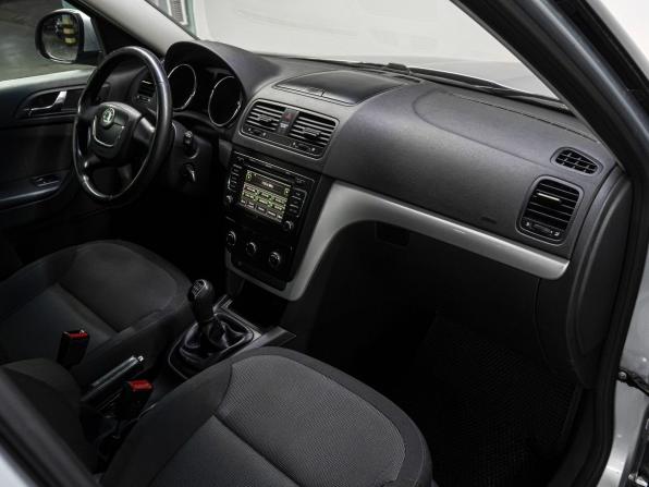 Skoda Yeti I с пробегом 2012 года, цена 799 000 рублей, 226351 км, внедорожник, Автокод Объявления