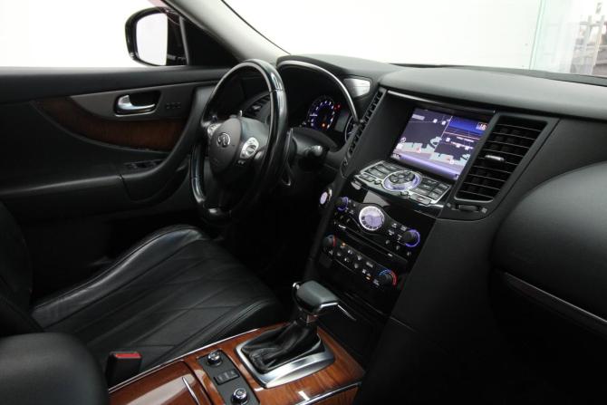 Infiniti QX70 с пробегом 2014 года, цена 2 800 000 рублей, 77829 км, внедорожник, Автокод Объявления