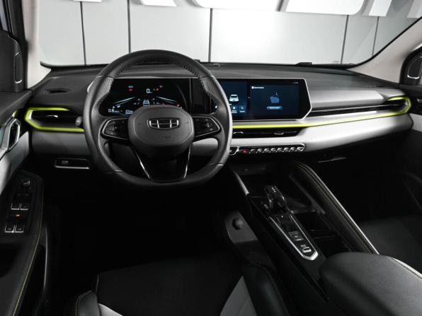 Geely Coolray I Рестайлинг с пробегом 2023 года, цена 2 399 000 рублей, 10660 км, внедорожник, Автокод Объявления