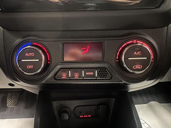 Kia Rio III с пробегом 2014 года, цена 950 000 рублей, 133759 км, хэтчбек, Автокод Объявления