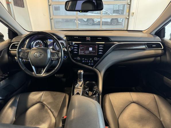 Toyota Camry VIII (XV70) с пробегом 2021 года, цена 2 520 000 рублей, 219645 км, седан, Автокод Объявления