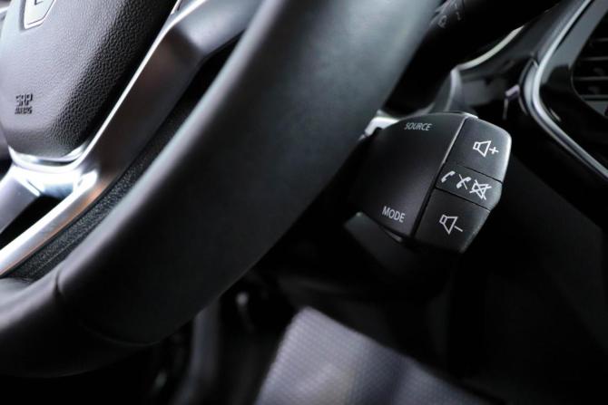 Renault Kaptur I Рестайлинг с пробегом 2021 года, цена 1 349 100 рублей, 189842 км, внедорожник, Автокод Объявления