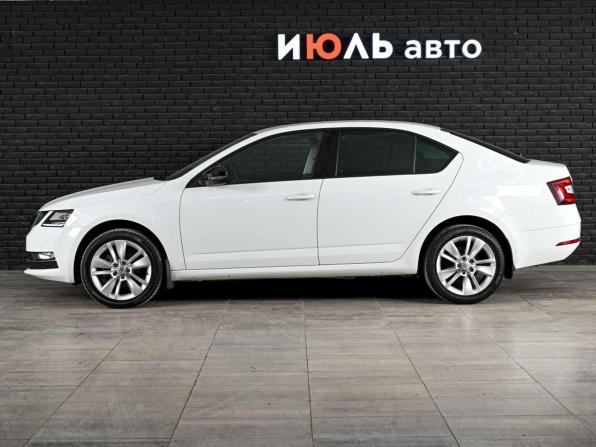 Skoda Octavia III (A7) Рестайлинг с пробегом 2019 года, цена 2 300 000 рублей, 79545 км, лифтбек, Автокод Объявления
