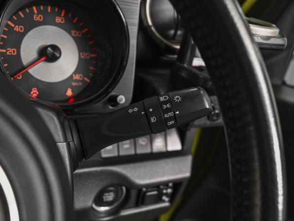 Suzuki Jimny IV с пробегом 2021 года, цена 2 599 000 рублей, 70929 км, внедорожник, Автокод Объявления