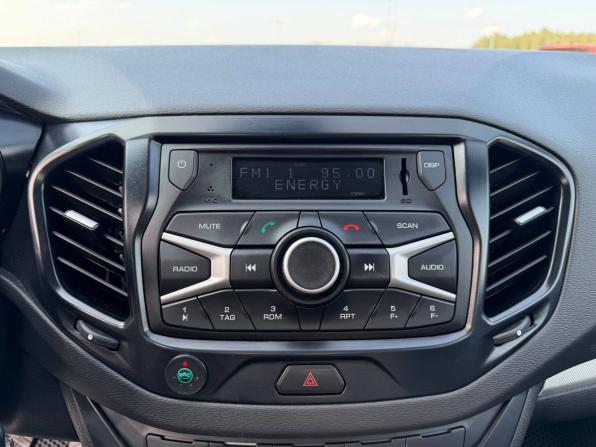 Lada (ВАЗ) Vesta I с пробегом 2018 года, цена 845 000 рублей, 134174 км, седан, Автокод Объявления