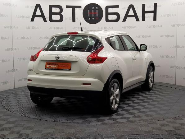 Nissan Juke I с пробегом 2012 года, цена 1 029 000 рублей, 109127 км, внедорожник, Автокод Объявления