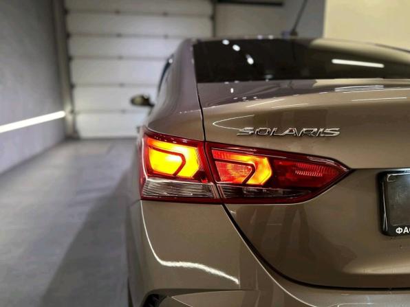 Hyundai Solaris II Рестайлинг с пробегом 2021 года, цена 1 549 000 рублей, 63997 км, седан, Автокод Объявления