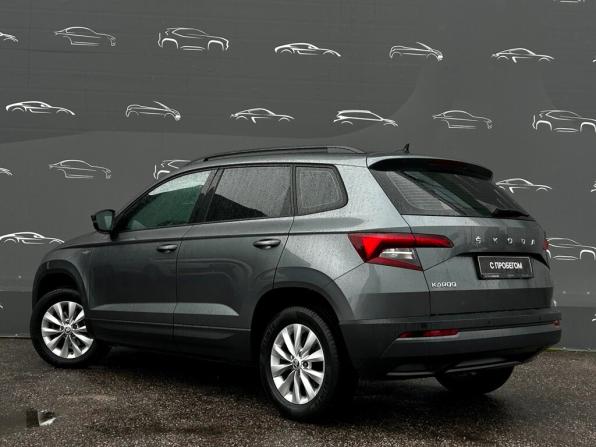 Skoda Karoq I с пробегом 2021 года, цена 2 298 400 рублей, 125002 км, внедорожник, Автокод Объявления