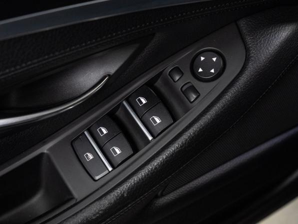 BMW 5 серии VI (F10/F11/F07) с пробегом 2013 года, цена 1 499 000 рублей, 327691 км, седан, Автокод Объявления