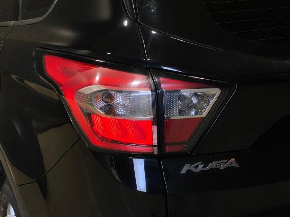 Ford Kuga II Рестайлинг с пробегом 2018 года, цена 1 650 000 рублей, 111038 км, внедорожник, Автокод Объявления