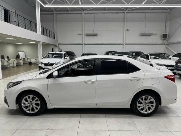 Toyota Corolla XI (E160 E170 E180) Рестайлинг 1 с пробегом 2018 года, цена 1 499 000 рублей, 245000 км, седан, Автокод Объявления