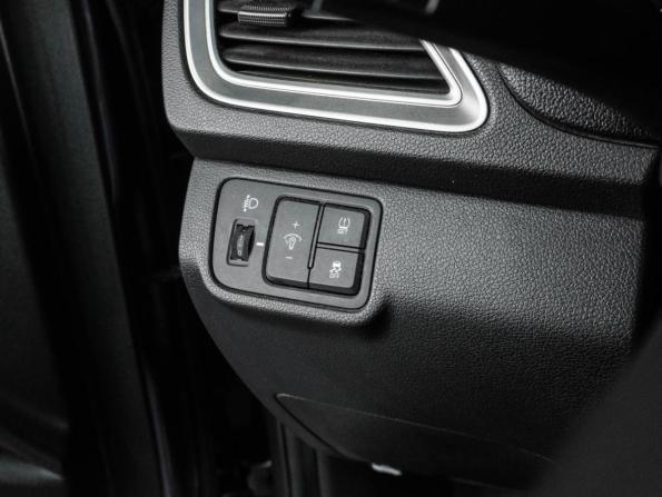 Hyundai Solaris II Рестайлинг с пробегом 2022 года, цена 1 599 000 рублей, 101033 км, седан, Автокод Объявления