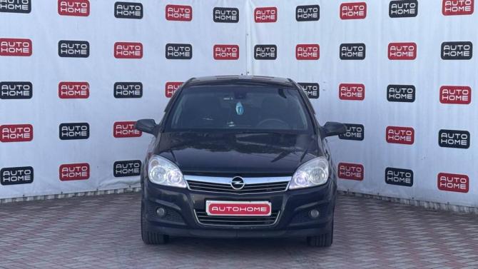 Opel Astra H Рестайлинг с пробегом 2008 года, цена 590 000 рублей, 262000 км, хэтчбек, Автокод Объявления