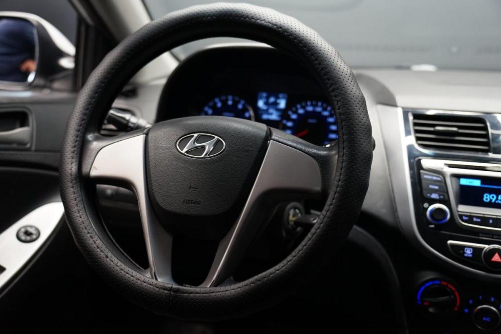 Hyundai Solaris I Рестайлинг Крым  - изображение 12