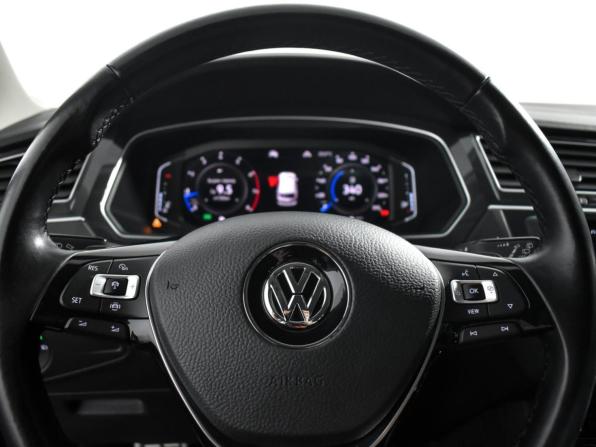 Volkswagen Tiguan II с пробегом 2020 года, цена 2 760 000 рублей, 111300 км, внедорожник, Автокод Объявления