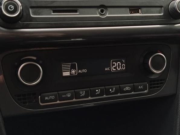 Volkswagen Polo V Рестайлинг с пробегом 2018 года, цена 1 290 000 рублей, 158407 км, седан, Автокод Объявления