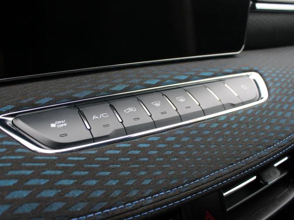 Haval Jolion I Рестайлинг с пробегом 2025 года, цена 1 829 000 рублей, 32346 км, внедорожник, Автокод Объявления