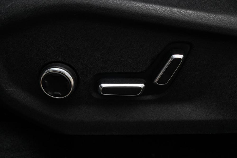 Geely Monjaro I Москва  - изображение 18
