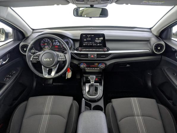 Kia Cerato IV Рестайлинг с пробегом 2022 года, цена 2 040 000 рублей, 62530 км, седан, Автокод Объявления