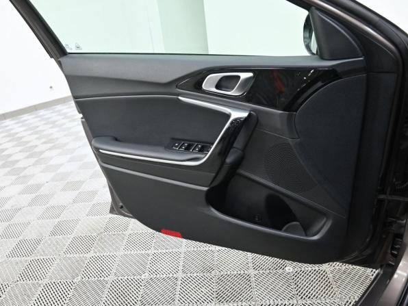 Kia Ceed III с пробегом 2019 года, цена 939 000 рублей, 73849 км, универсал, Автокод Объявления