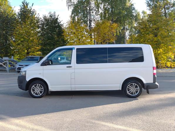 Volkswagen Transporter T5 Рестайлинг с пробегом 2013 года, цена 1 742 000 рублей, 329178 км, минивэн, Автокод Объявления