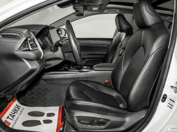 Toyota Camry VIII (XV70) Рестайлинг с пробегом 2021 года, цена 3 298 000 рублей, 50234 км, седан, Автокод Объявления
