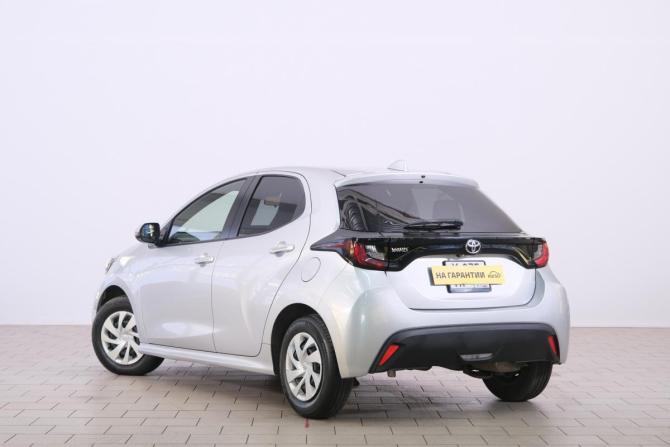 Toyota Yaris IV с пробегом 2021 года, цена 1 349 000 рублей, 82000 км, хэтчбек, Автокод Объявления