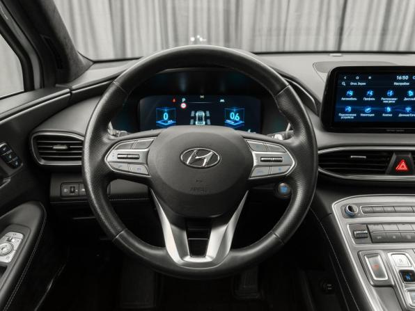 Hyundai Santa Fe IV Рестайлинг с пробегом 2022 года, цена 4 100 000 рублей, 39271 км, внедорожник, Автокод Объявления