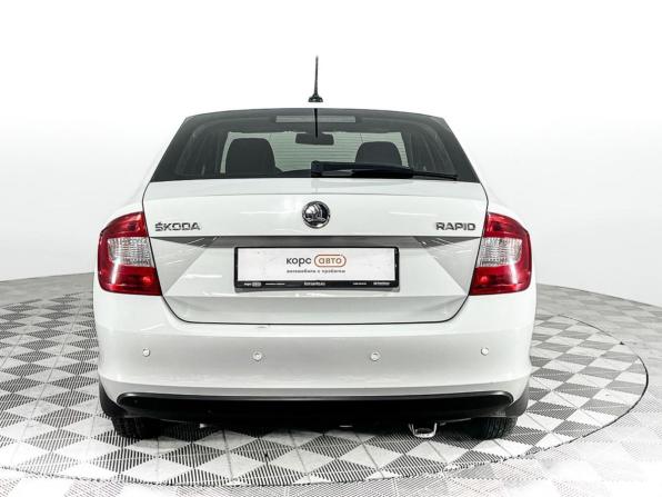 Skoda Rapid I с пробегом 2017 года, цена 956 000 рублей, 119658 км, лифтбек, Автокод Объявления