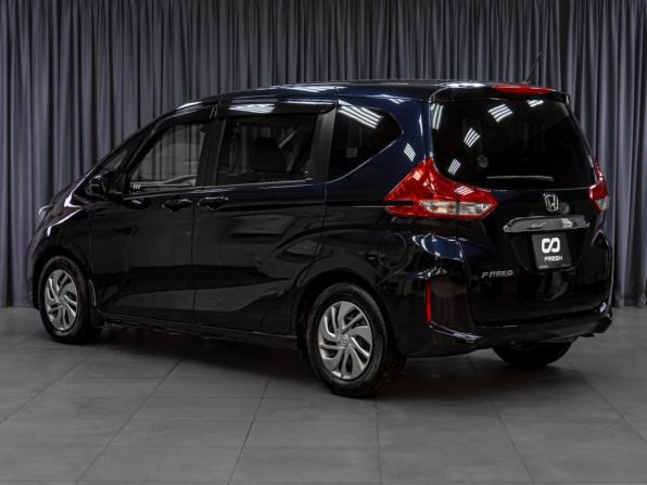Honda Freed II Рестайлинг с пробегом 2021 года, цена 1 879 000 рублей, 54000 км, компактвэн, Автокод Объявления