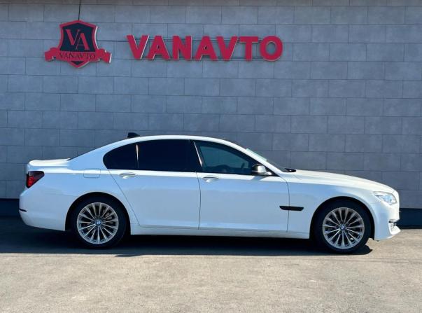 BMW 7 серии V (F01/F02/F04) Рестайлинг с пробегом 2015 года, цена 2 050 000 рублей, 273100 км, седан, Автокод Объявления