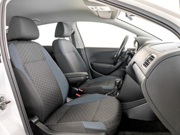Volkswagen Polo V Рестайлинг с пробегом 2019 года, цена 1 345 000 рублей, 65570 км, седан, Автокод Объявления